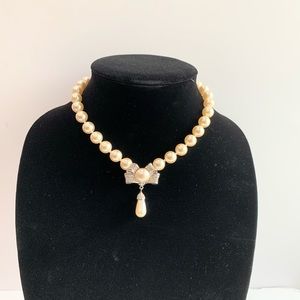 Faux Pearls bow crystal pendant necklace